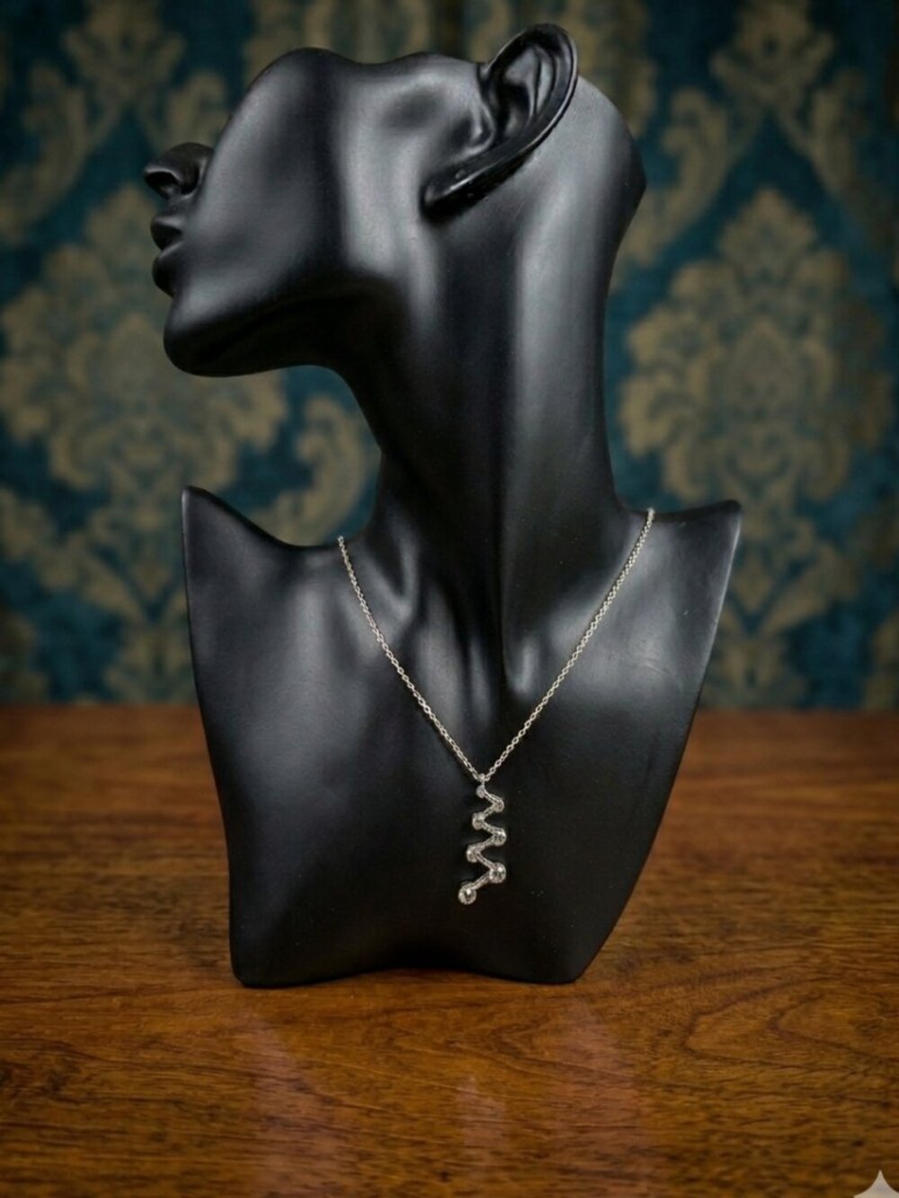 1928 Jewelry Co Vintage Silver Tone Zigzag‎ Rhinestone Necklace